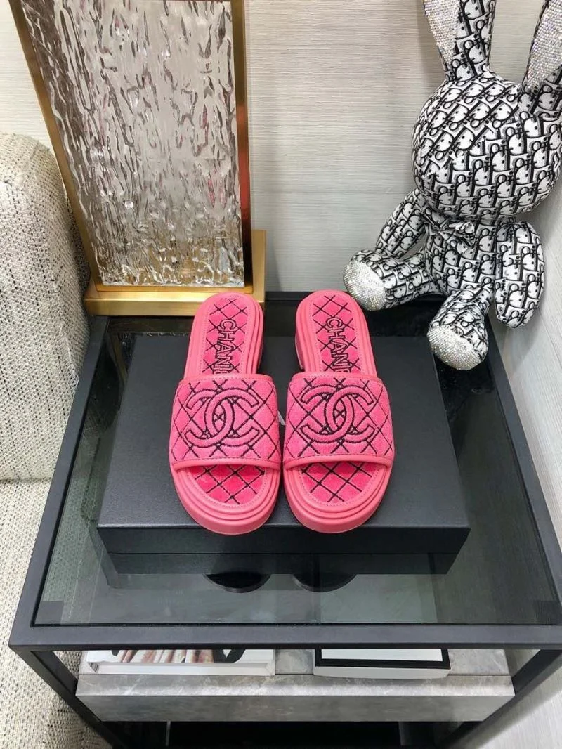 Minimalist Chanel Slippers 17549