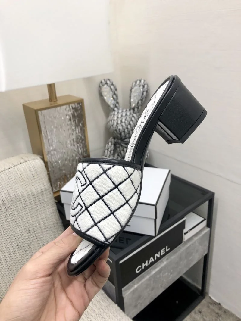 Chanel Slippers Attractive 17539