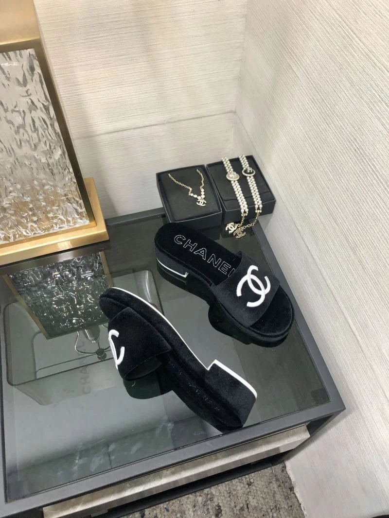 Chanel Slippers Lightweight 17533