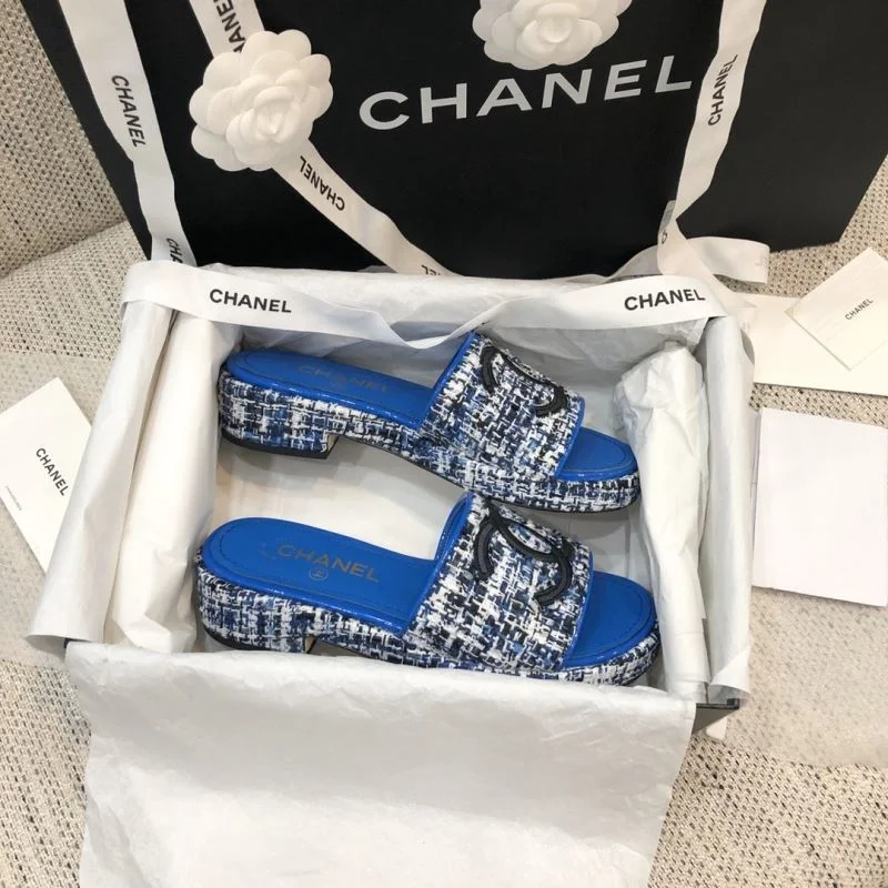 Contemporary Chanel Slippers 17509