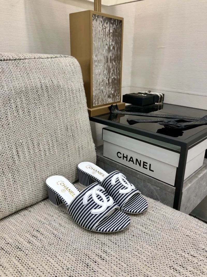 MoistureWicking Chanel Slippers 17493