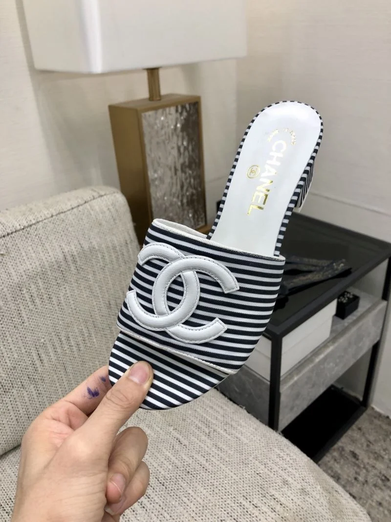 MoistureWicking Chanel Slippers 17493