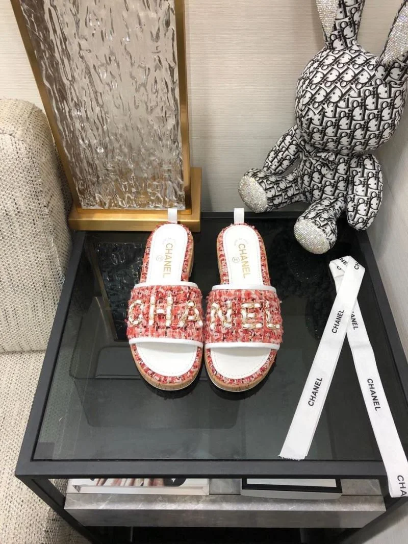 Chanel Slippers TimelessDesign 17501