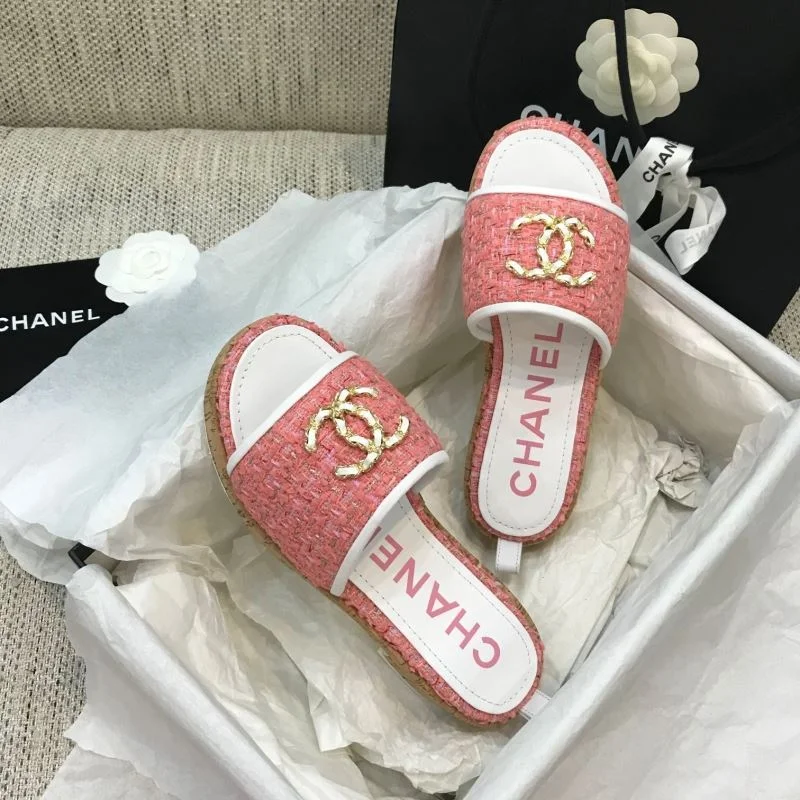 Chanel Slippers ModernLook 17486