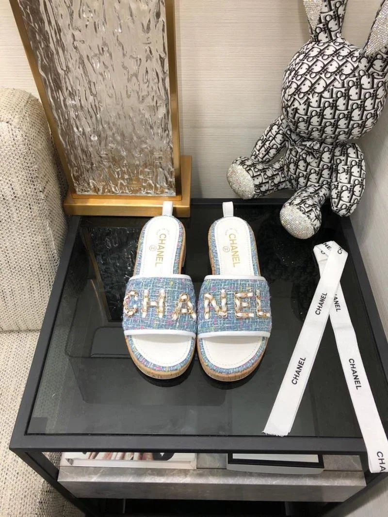 TechFriendly Chanel Slippers 17544