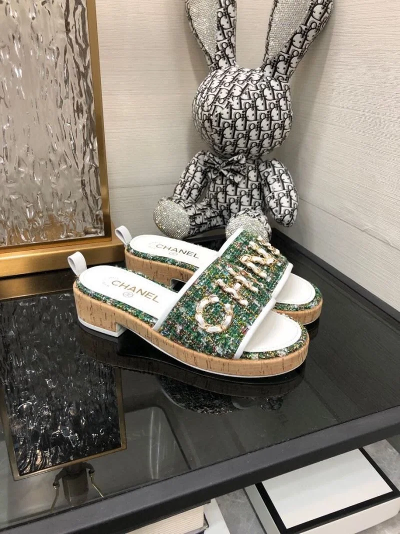 Chanel Slippers Youthful 17471