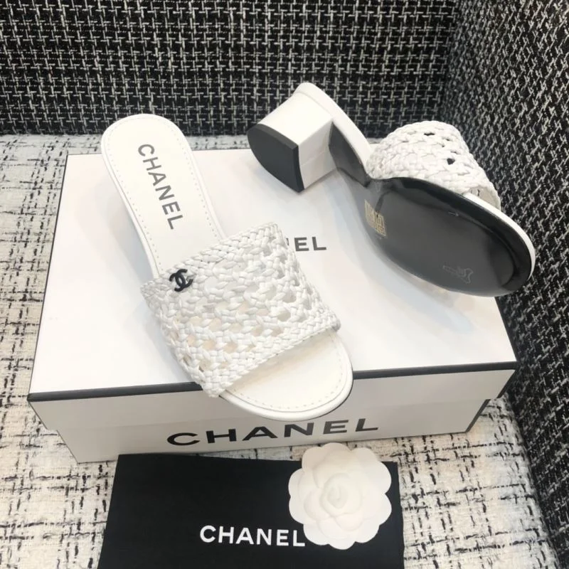 Chanel Slippers Versatile 17495