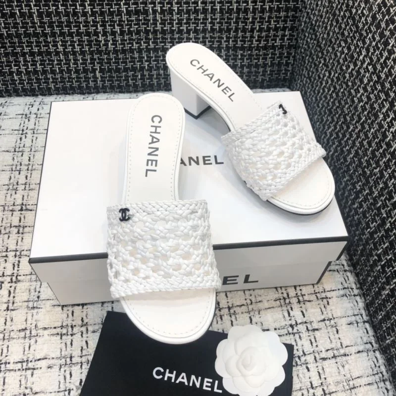 Chanel Slippers Versatile 17495