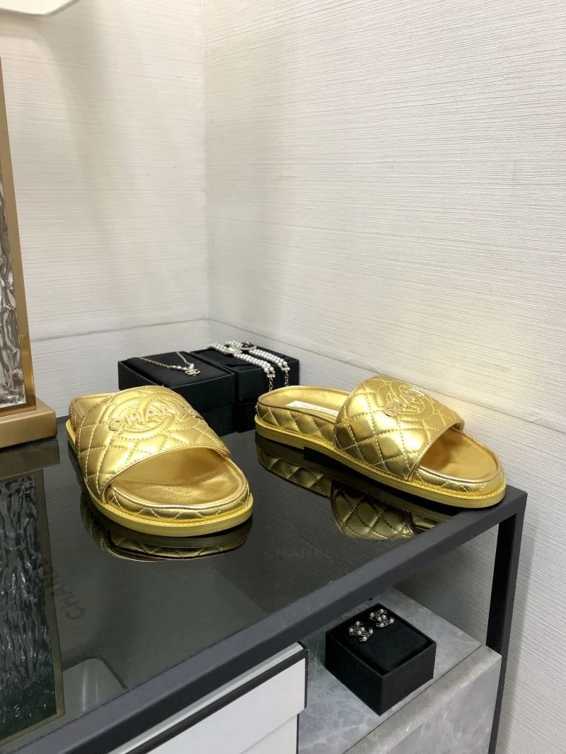 Chanel Slippers TimelessDesign 17420