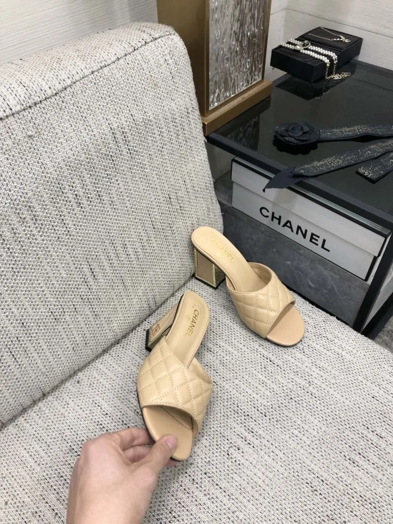 RelaxedFit Chanel Slippers 17413