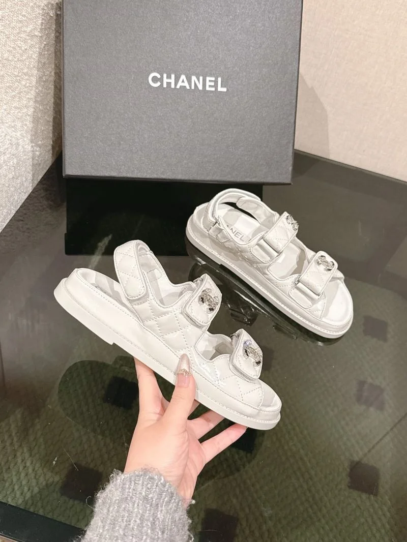 Stylish Chanel Slippers 17412