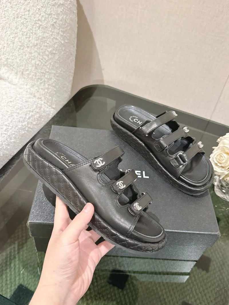Chanel Slippers Unique 17399