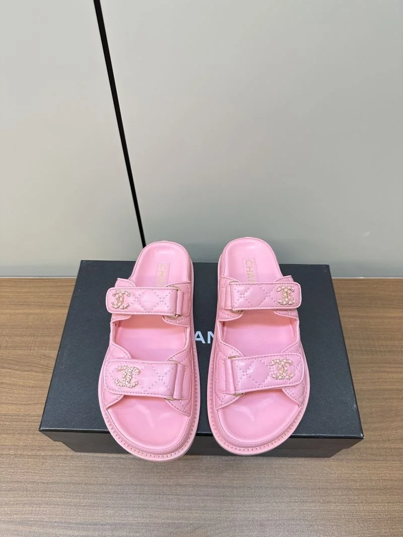 Chanel Slippers Versatile 17372