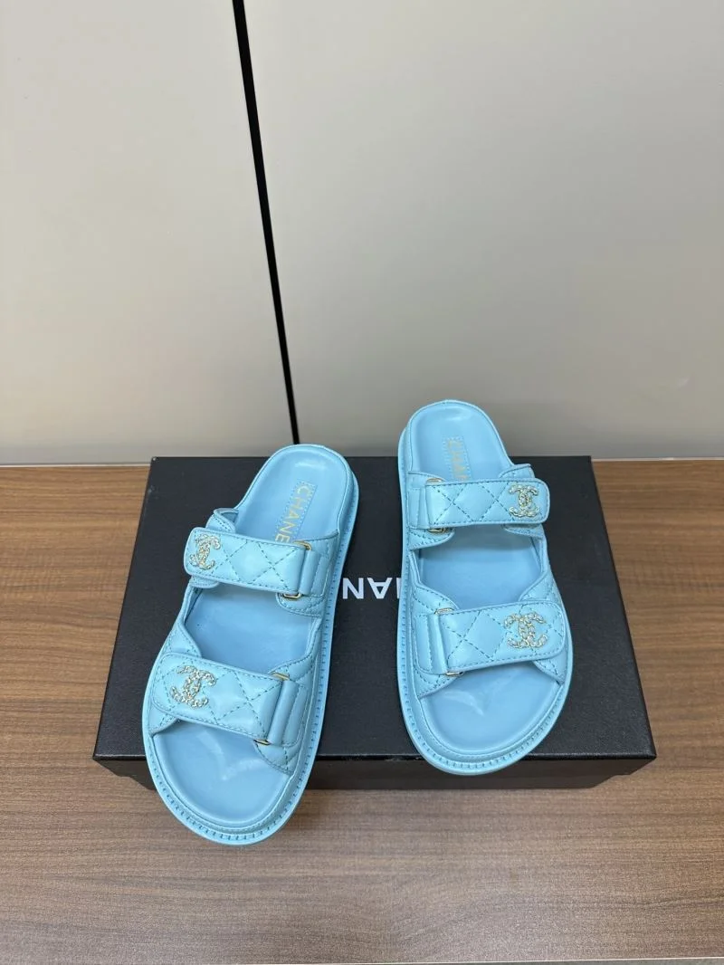 Chanel Slippers Minimalist 17376