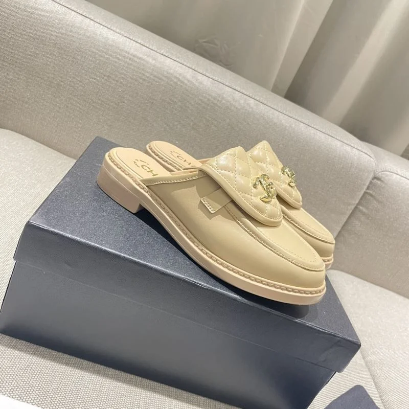 Chanel Slippers FashionForward 17430