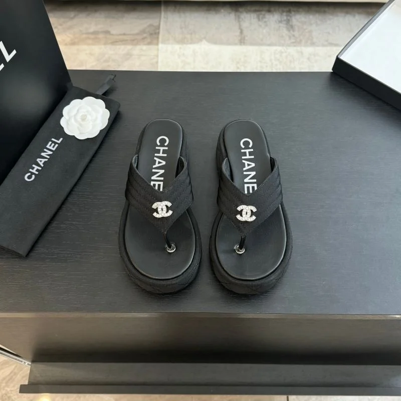Original Chanel Slippers 17315