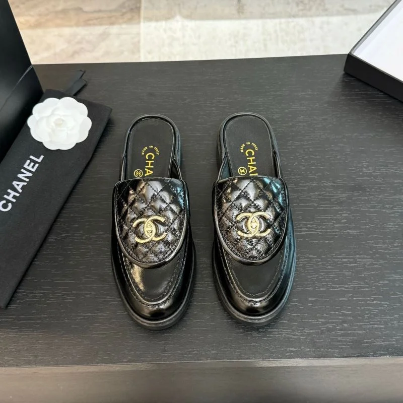 Chanel Slippers Minimalist 17303
