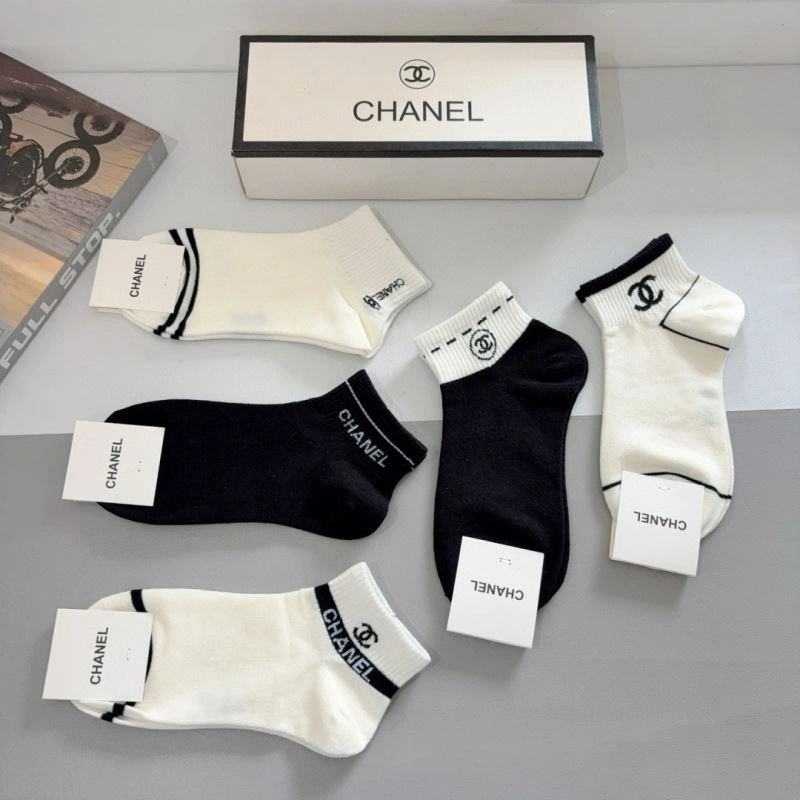 Comfortable Chanel Socks 273384