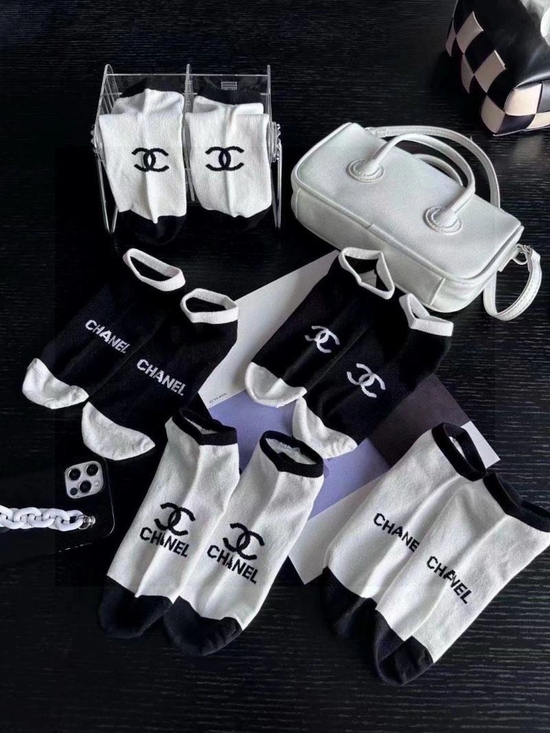 Chanel Socks Sleek 273386