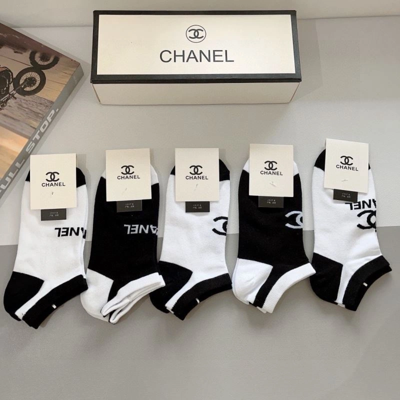 Chanel Socks Sleek 273386