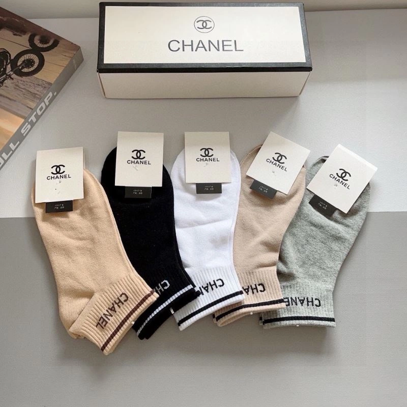Snug Chanel Socks 273361