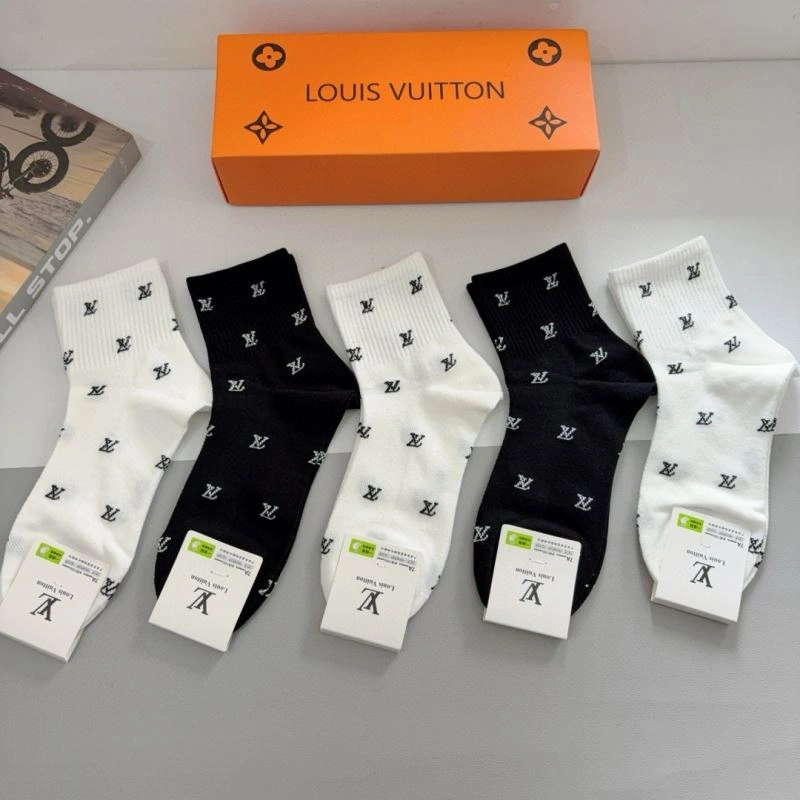 Neat Chanel Socks 273140