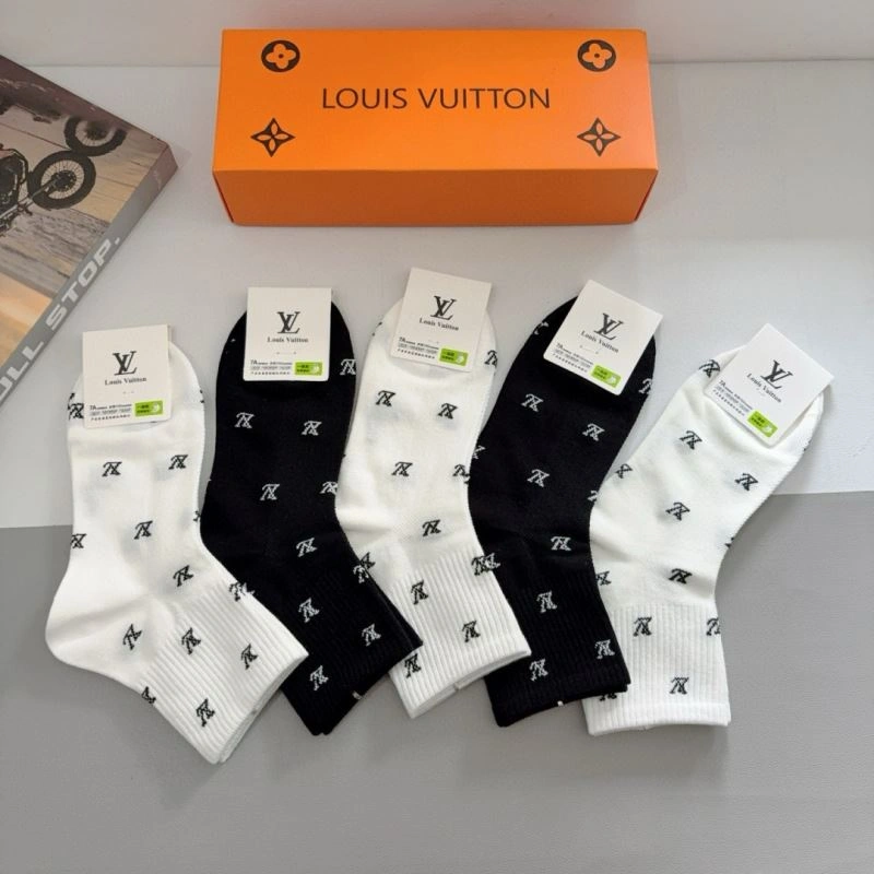 Neat Chanel Socks 273140