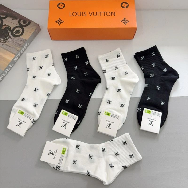 Neat Chanel Socks 273140