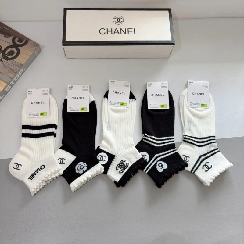 SoftTouch Chanel Socks 273131