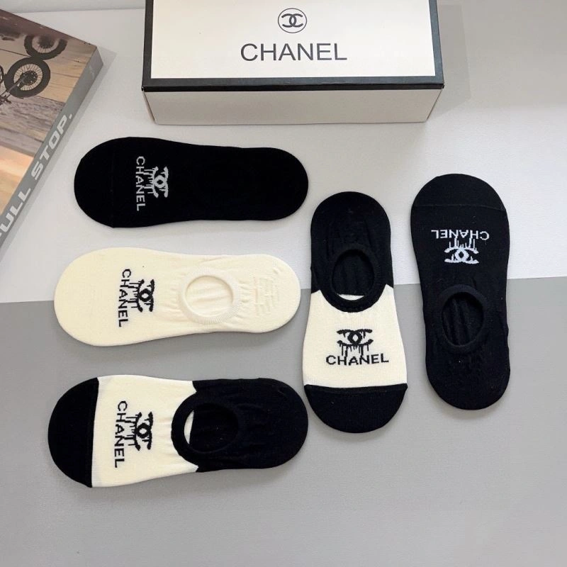 Cozy Chanel Socks 273133