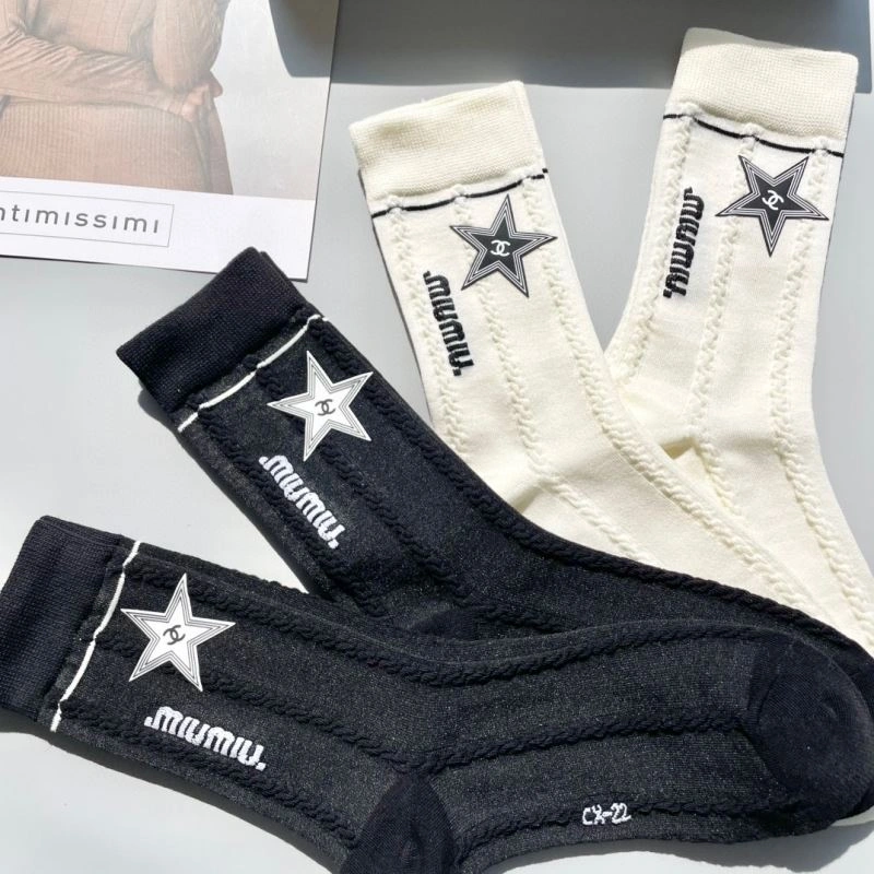 Cozy Chanel Socks 273981