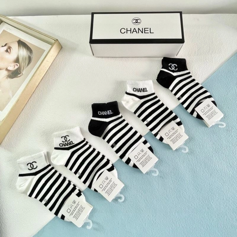 Seasonal Chanel Socks 273975