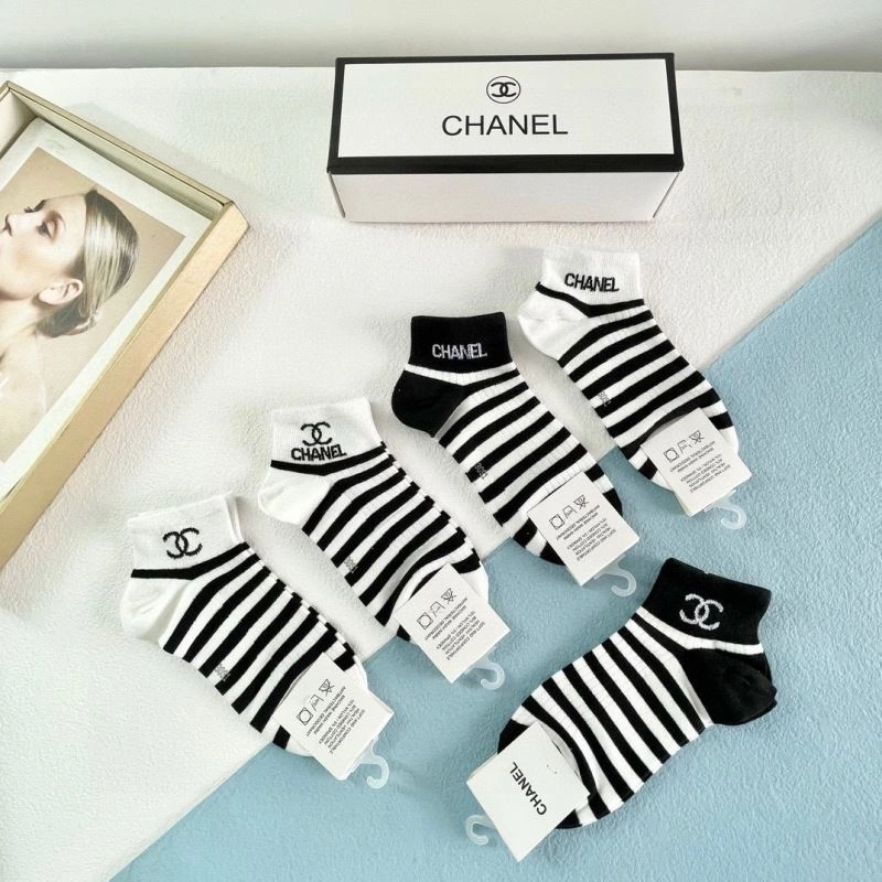 Seasonal Chanel Socks 273975