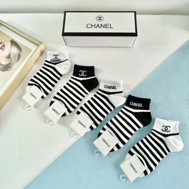 Seasonal Chanel Socks 273975