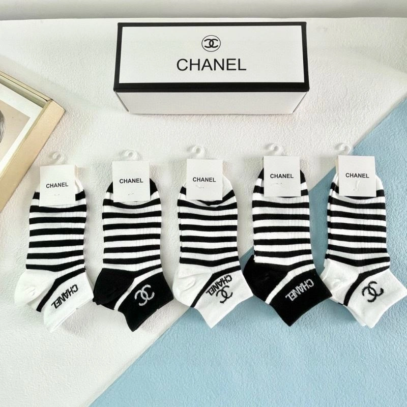 Seasonal Chanel Socks 273975