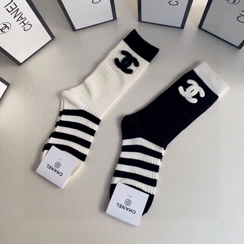 FashionForward Chanel Socks 273945