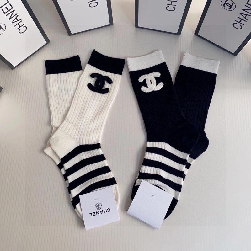 FashionForward Chanel Socks 273945