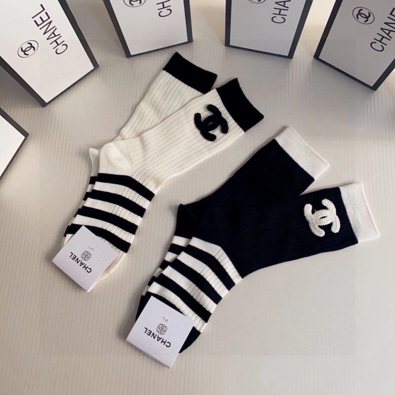 FashionForward Chanel Socks 273945