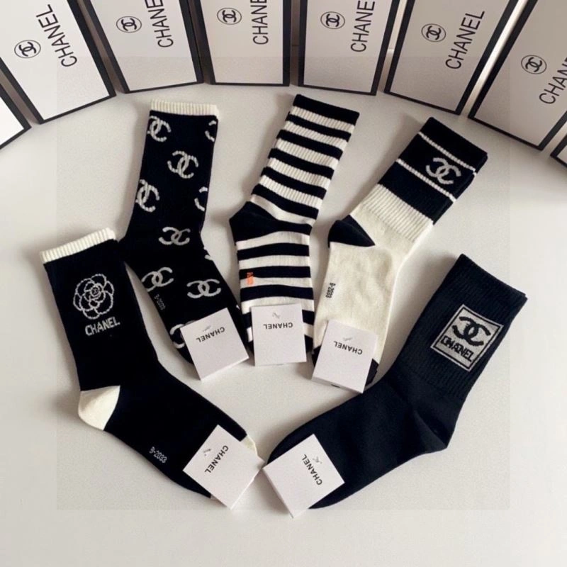 Elegant Chanel Socks 273946