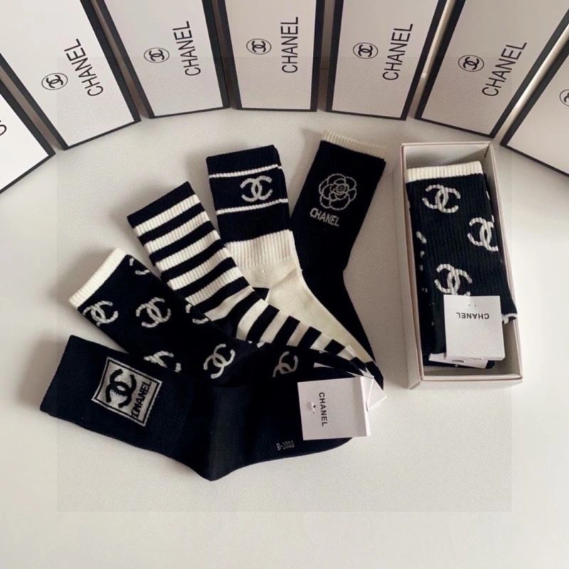 Elegant Chanel Socks 273946