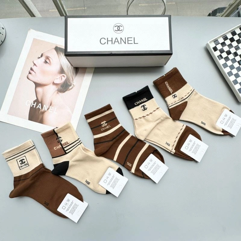 Comfortable Chanel Socks 273915