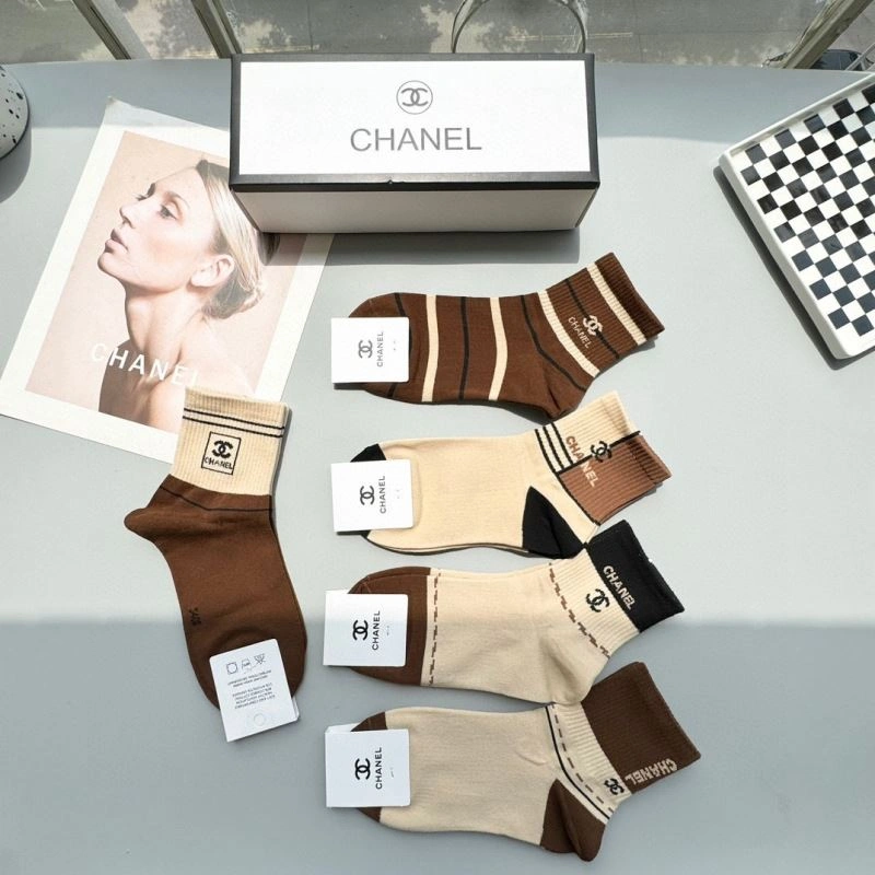 Comfortable Chanel Socks 273915