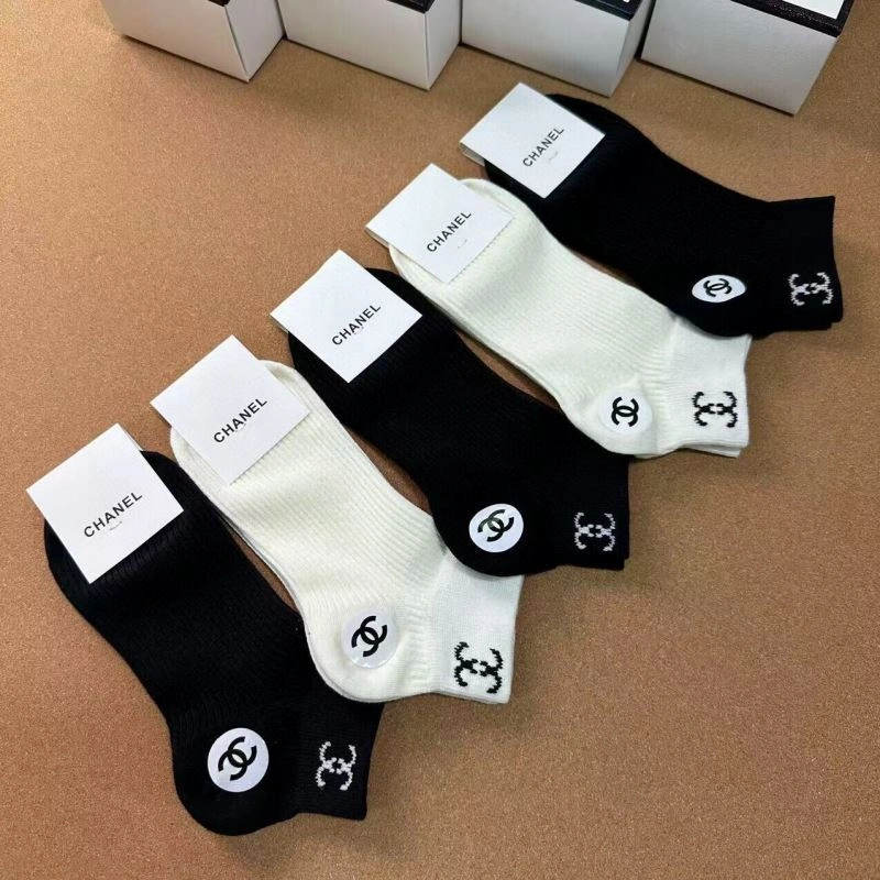 Flexible Chanel Socks 273917