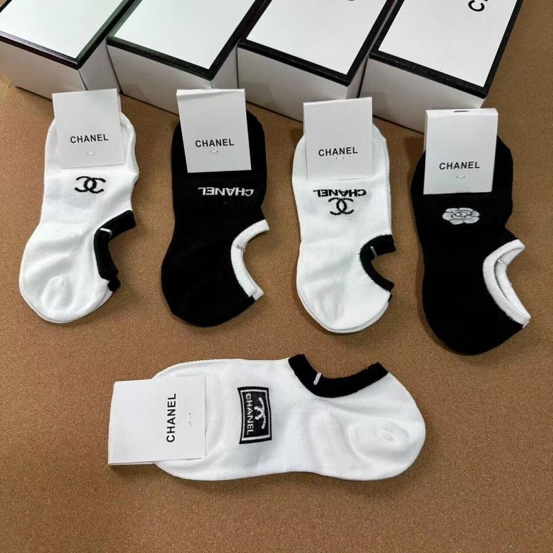 Bold Chanel Socks 273919