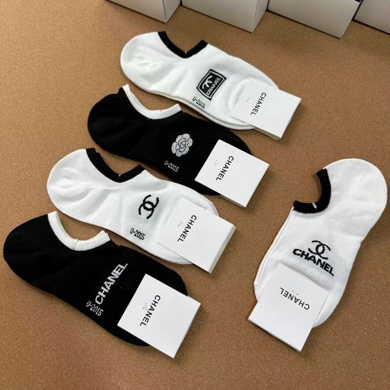 Bold Chanel Socks 273919