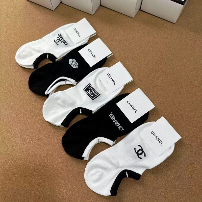 Bold Chanel Socks 273919