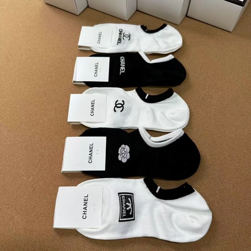 Bold Chanel Socks 273919