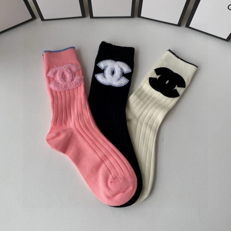Chanel Socks Compact 273876