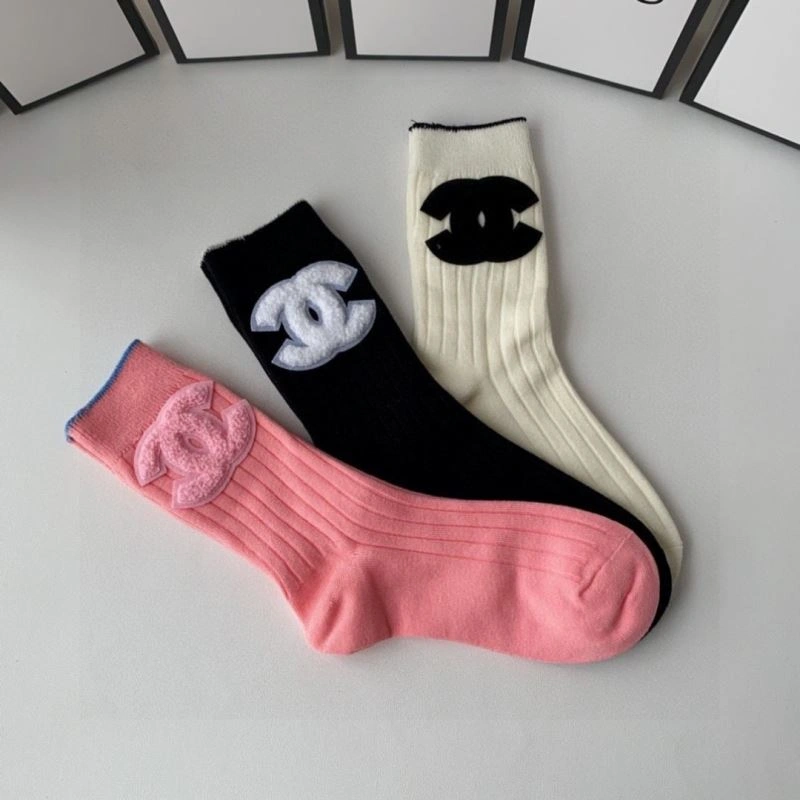 Chanel Socks Compact 273876