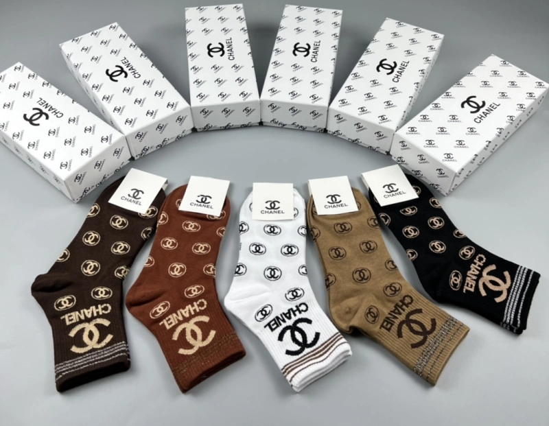 Compact Chanel Socks 274318